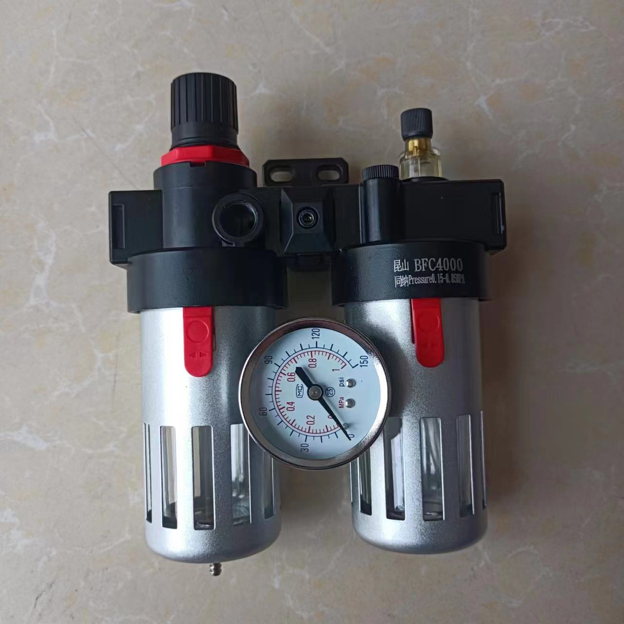 油水分离器